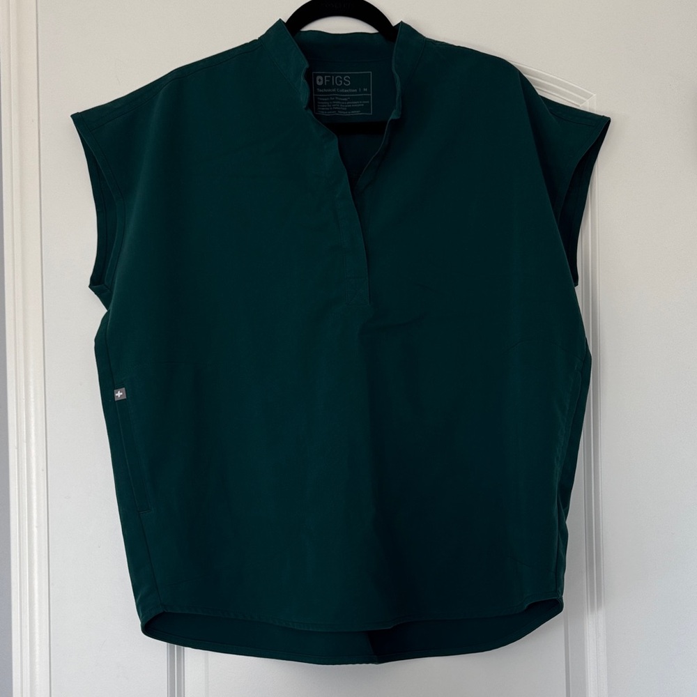 Figs green Rafaela top good condition limited edition